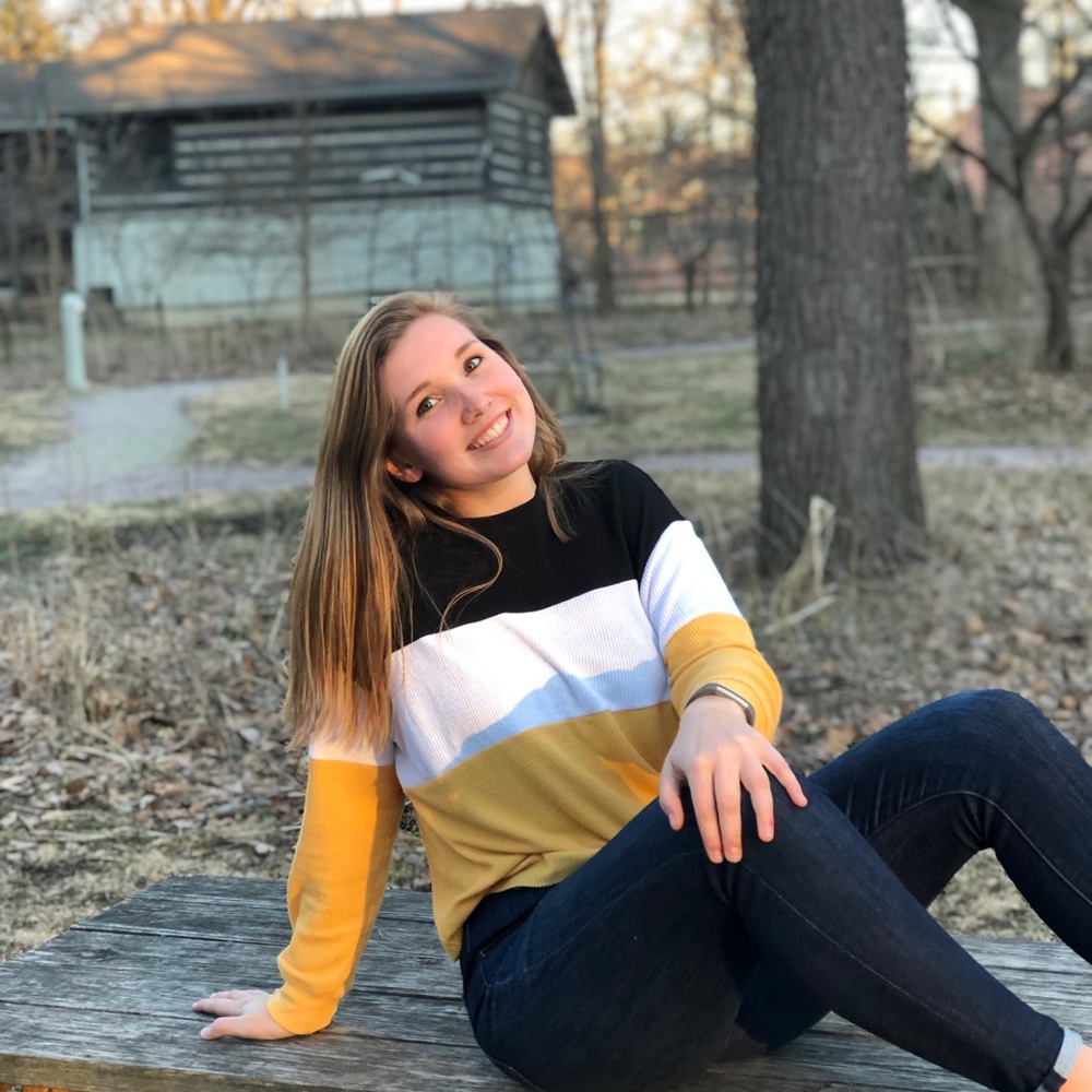 Meet your Posher, Claire